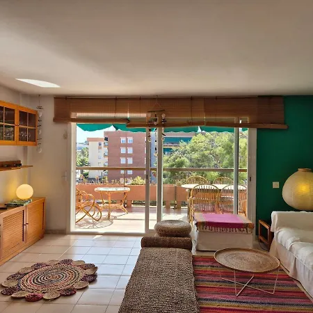 Apartment At037 Els Pins, Primera Linea, Piscina, Vistas Torredembarra